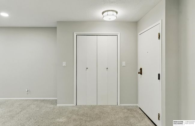 APT-124C - 12727 W Dodge Rd, Condo with 2 bedrooms, 2 bathrooms and 1 parking in Omaha NE | Image 10