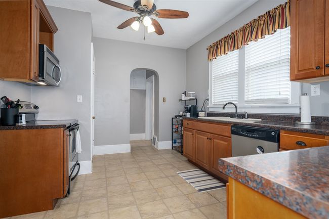 316 Pierce St, House other with 3 bedrooms, 2 bathrooms and 1 parking in Pontiac IL | Image 10