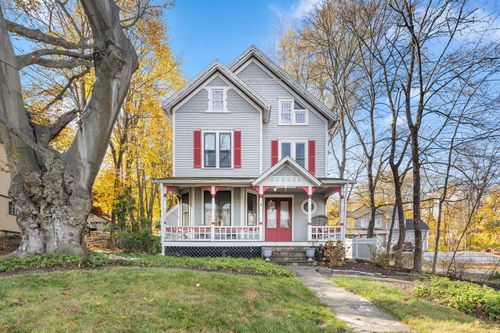 9 Mountainville Rd, Danbury, CT, 06810-8419 | Card Image