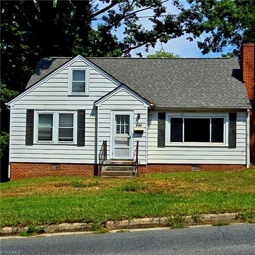 230 W Presnell St, Asheboro, NC, 27203-4626 | Card Image