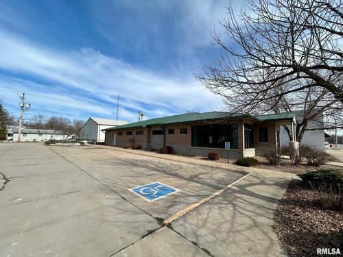 951 Broadway St, Hamilton, IL, 62341-1436 | Card Image