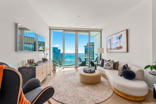 apt-4002-1000 Auahi St, Honolulu, HI, 96814-3379 | Card Image