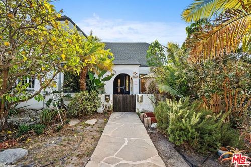 9022 Beverlywood St, LOS ANGELES, CA, 90034-1910 | Card Image