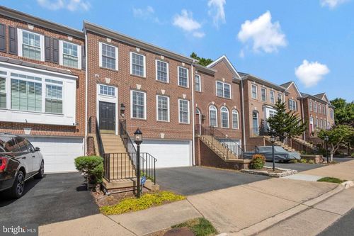 5587 Governors Pond Cir, ALEXANDRIA, VA, 22310-2349 | Card Image