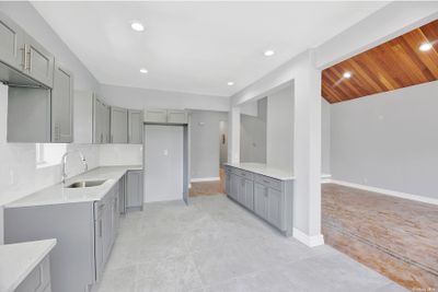 616 E 52nd Street, Home with 5 bedrooms, 4 bathrooms and null parking in East Flatbush NY | Image 3