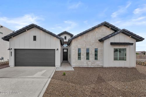 3685 Springhaven Loop, Las Cruces, NM, 88012-0882 | Card Image