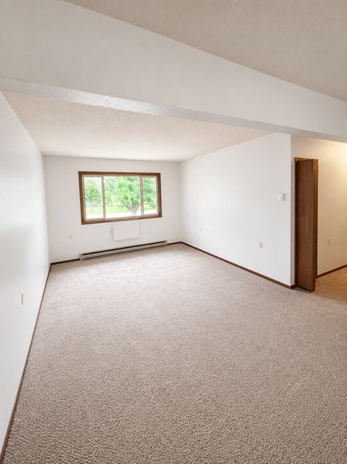 7-1001 Highland Rdg, Watson, MN, 56295-9755 | Card Image