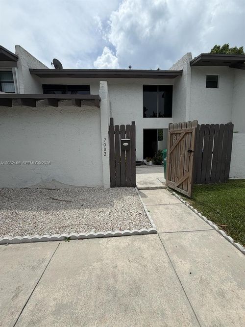 7002-7002 Sw 114th Ave, Miami, FL, 33173-1929 | Card Image