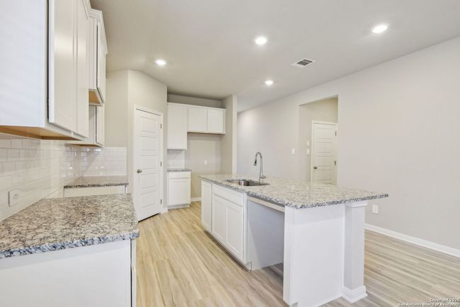 9626 Grand Via Blvd, House other with 3 bedrooms, 2 bathrooms and null parking in Converse TX | Image 17