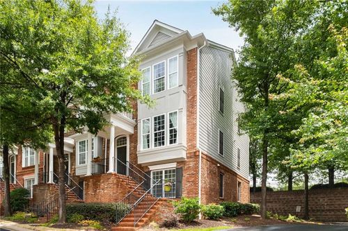 2305 Limehurst Dr Ne, Brookhaven, GA, 30319-5727 | Card Image
