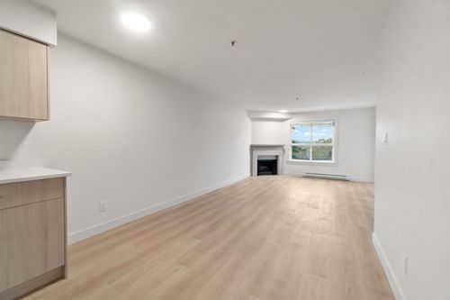 308-2928 Commercial Dr, Vancouver, BC, V5N4C9 | Card Image