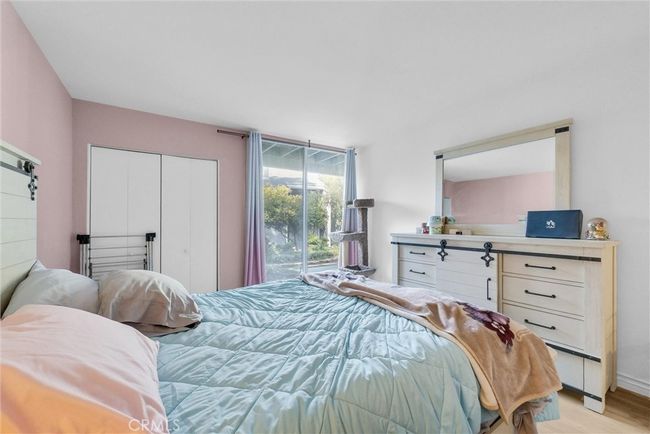 25429 Pine Creek Ln, Condo with 2 bedrooms, 1 bathrooms and 2 parking in Wilmington CA | Image 15