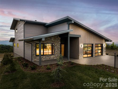 10-and-11-24 S Watchman Dr, Hendersonville, NC, 28791-0091 | Card Image