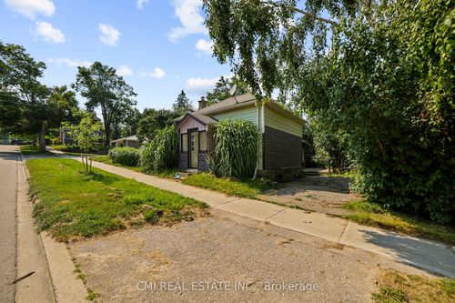 120 2nd Ave E, Shelburne, ON, L9V3A7 | Card Image