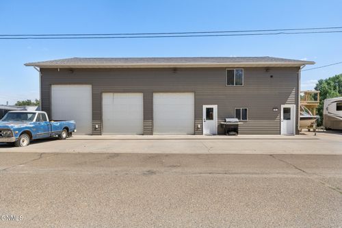 14 N Central Ave, Fairview, MT, 59221-7108 | Card Image