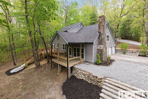 2129 Black Oak Dr, Sapphire, NC, 28774-7620 | Card Image