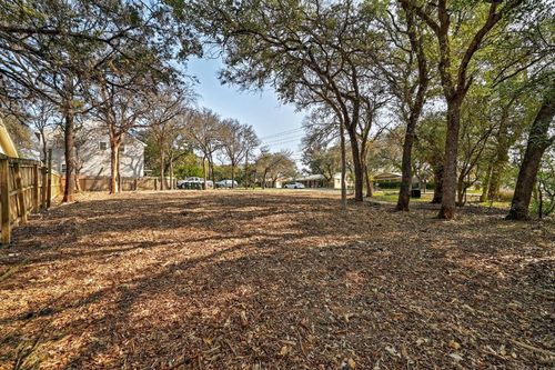 1010 Hazelton St, San Marcos, TX, 78666-2789 | Card Image