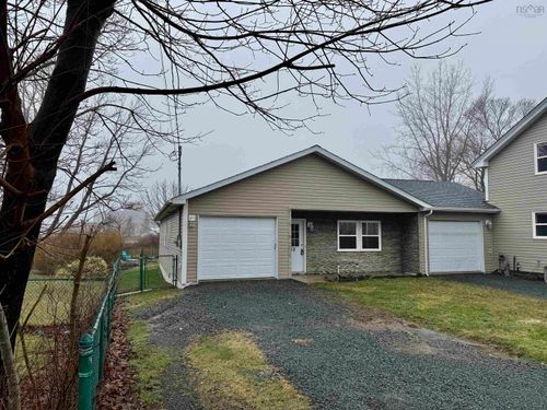 39 Irving St, Dartmouth, NS, B2W1K1 | Card Image