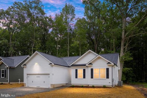 62 Rose Way, COLONIAL BEACH, VA, 22443-3108 | Card Image