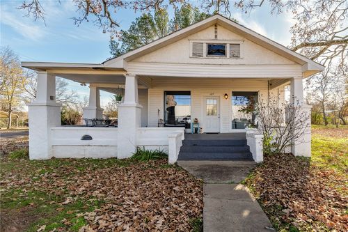 129 E 3rd St, Mulberry, AR, 72947-8699 | Card Image