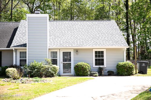 137 Pheasant Ct, Rocky Mount, NC, 27804-6545 | Card Image