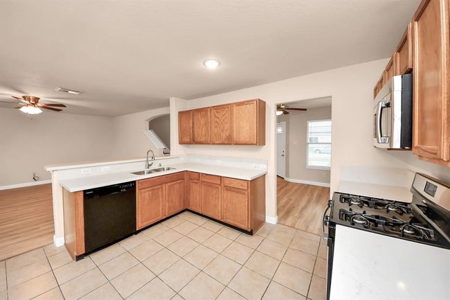 19007 Yaupon Pass Dr, House other with 4 bedrooms, 3 bathrooms and null parking in Cypress TX | Image 12