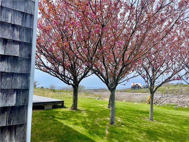 899 Cooneymus Rd, House other with 5 bedrooms, 4 bathrooms and 4 parking in Block Island RI | Image 4