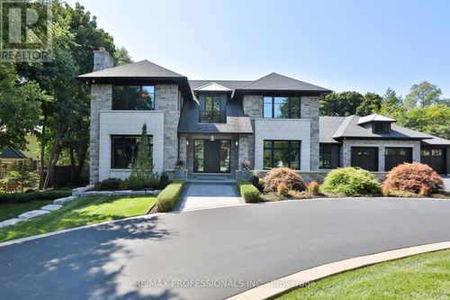 262 Maple Grove Drive, Oakville (MO Morrison), ON, L6J4V5 | Card Image