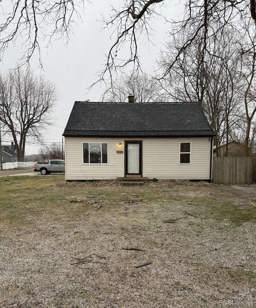 14405 Syracuse St, Taylor, MI, 48180-4632 | Card Image