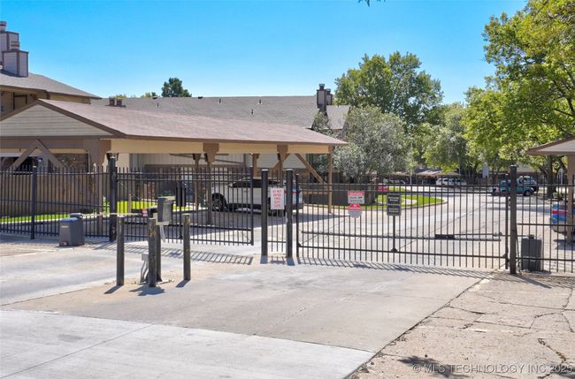 40C - 6378 S 80 Th East Ave, Condo with 2 bedrooms, 3 bathrooms and null parking in Tulsa OK | Image 30