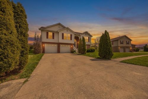 106 Lee Paige Ct, Berea, KY, 40403-8508 | Card Image