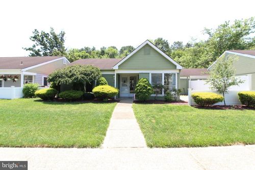 680 Huntington Dr, MANCHESTER TOWNSHIP, NJ, 08759 | Card Image