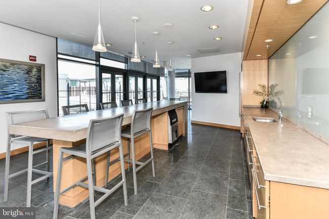 APT-909 - 2001 15 Th St N, Condo with 2 bedrooms, 2 bathrooms and null parking in ARLINGTON VA | Image 12