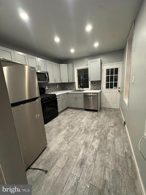 2812 Emerald Street, PHILADELPHIA, PA, 19134 | Card Image