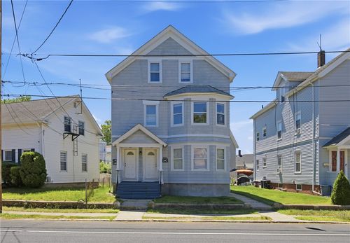 903 Roosevelt Ave, Pawtucket, RI, 02860-1101 | Card Image