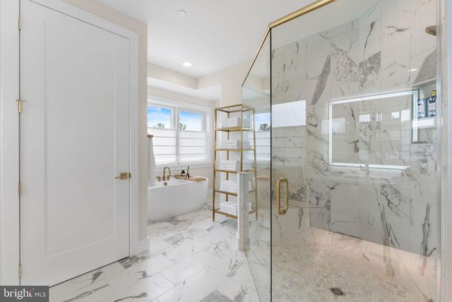 1632 Chain Bridge Rd, Townhouse with 4 bedrooms, 5 bathrooms and null parking in MCLEAN VA | Image 26