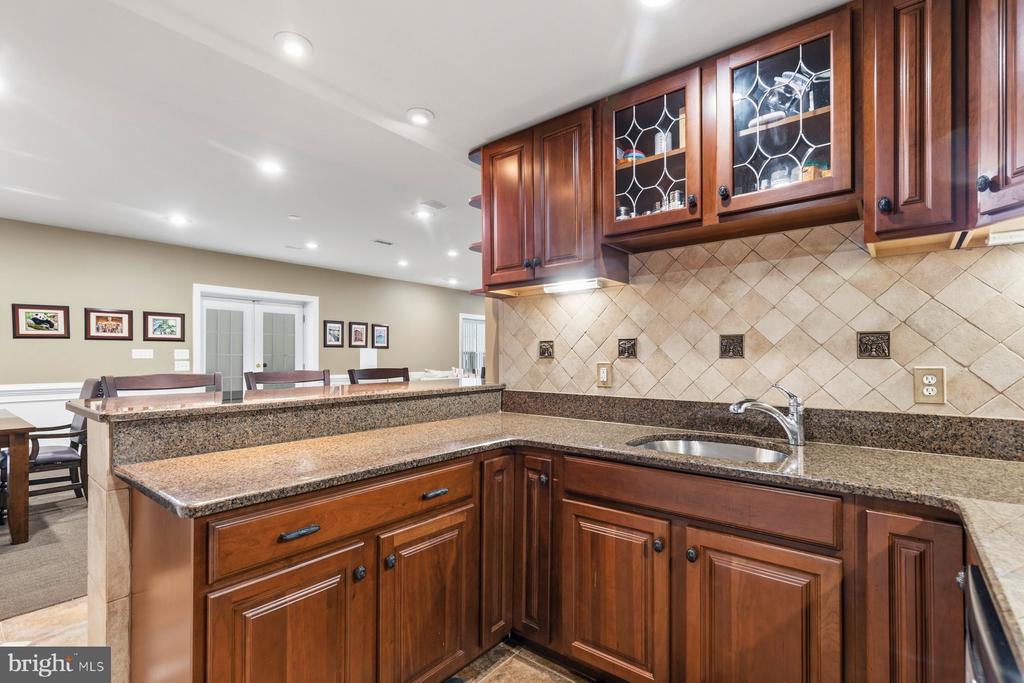 Residential in WOODBRIDGE 3