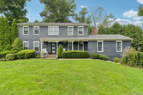 6 Pebble Hill Ct, Northport, NY, 11768-1350 | Card Image