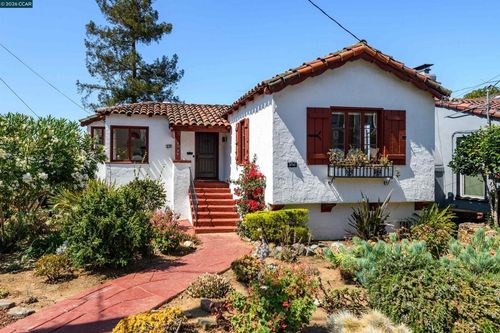 3735 Virden Ave, Oakland, CA, 94619-1536 | Card Image