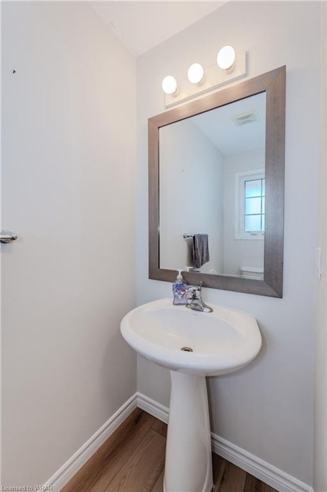 C11 - 7 Upper Mercer St, Townhouse with 3 bedrooms, 1 bathrooms and 2 parking in Kitchener ON | Image 4