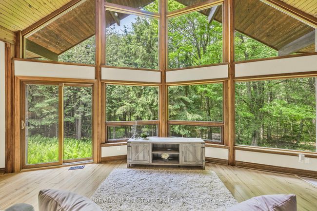 293432 Eighth Line, House other with 5 bedrooms, 2 bathrooms and 14 parking in Amaranth ON | Image 6