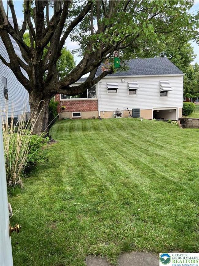 1540 Riegel St, House other with 2 bedrooms, 1 bathrooms and null parking in HELLERTOWN PA | Image 9