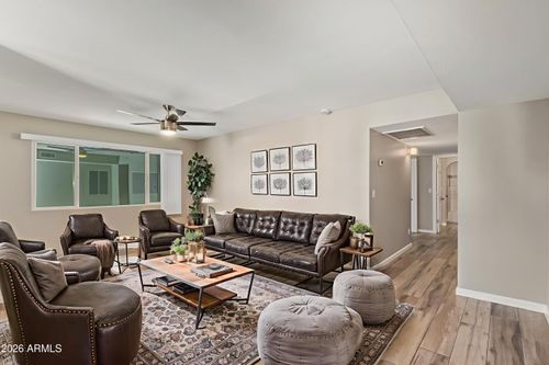 5888 N 48th Ln, Glendale, AZ, 85301-6152 | Card Image