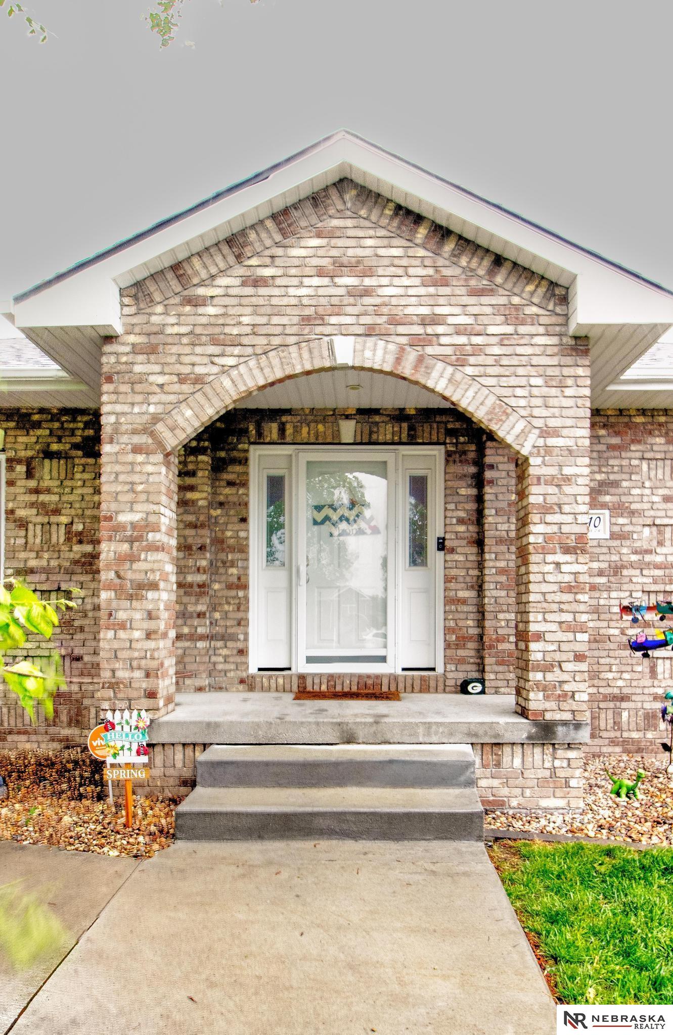 Misty Blue Cir, Lincoln, NE 68505
