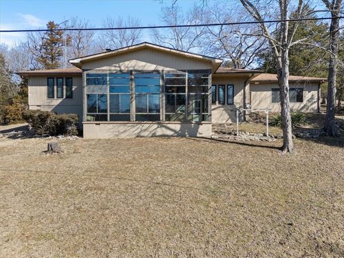 27 Horseshoe Dr, Holiday Island, AR, 72631-4516 | Card Image