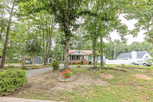 10904 Robin Spring Ln, Glen Allen, VA, 23060-2100 | Card Image