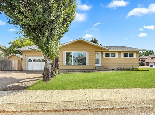 434 Colonel Otter Dr, Swift Current, SK, S9H4P6 | Card Image