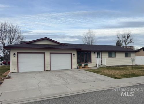 1145 Utah St, Gooding, ID, 83330-1750 | Card Image