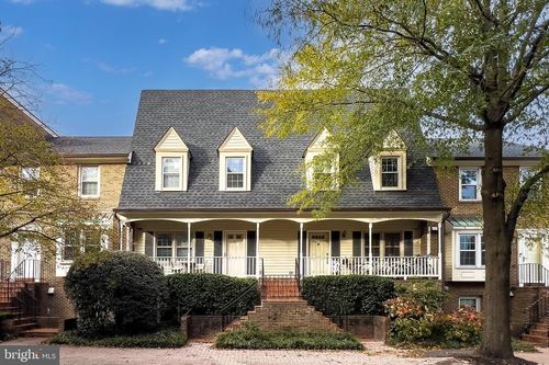 1-4221 11th St N, ARLINGTON, VA, 22201-4780 | Card Image