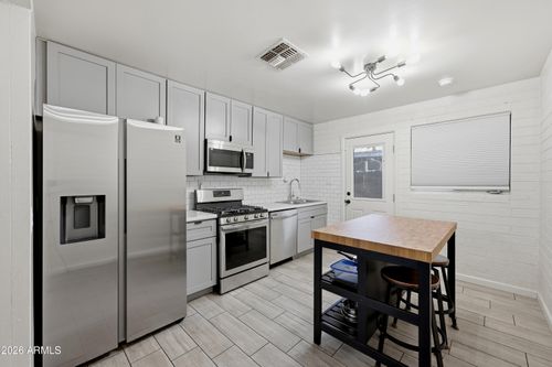 1033 N 25th St, Phoenix, AZ, 85008-4912 | Card Image